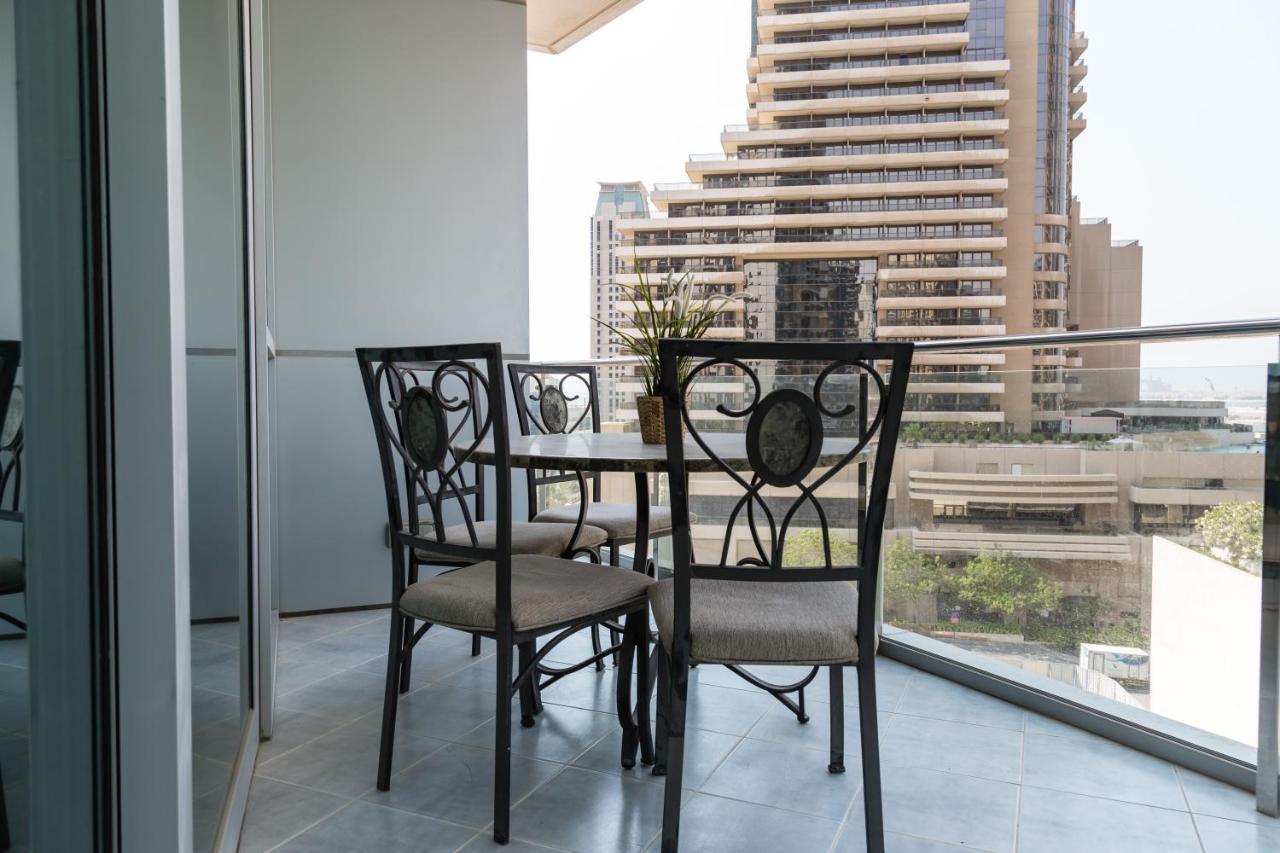 Higuests Vacation Homes - Marina Terrace Dubai Bagian luar foto
